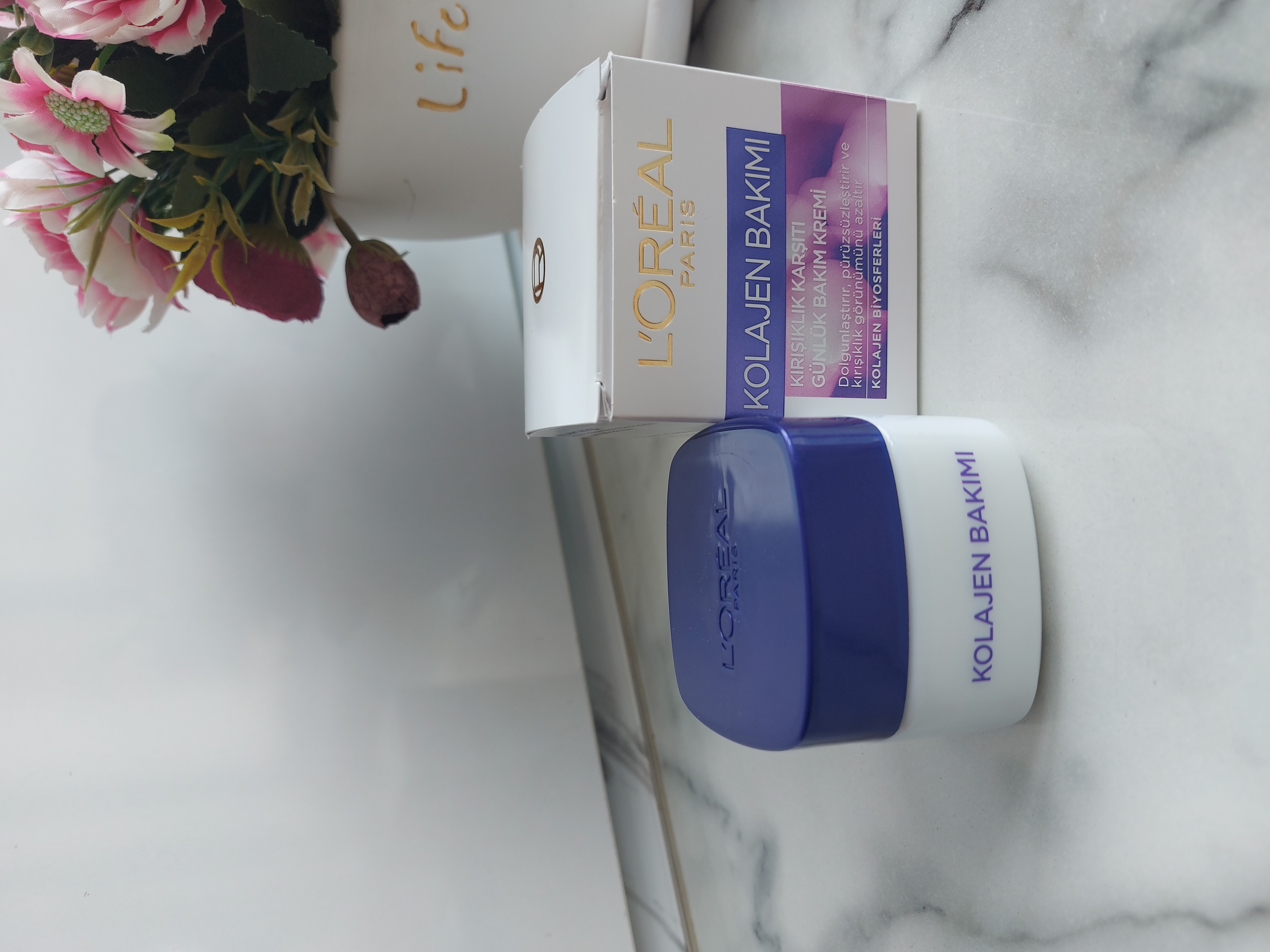 کرم آبرسان کلاژن ساز لورال LOREAL حجم ۵۰ میل