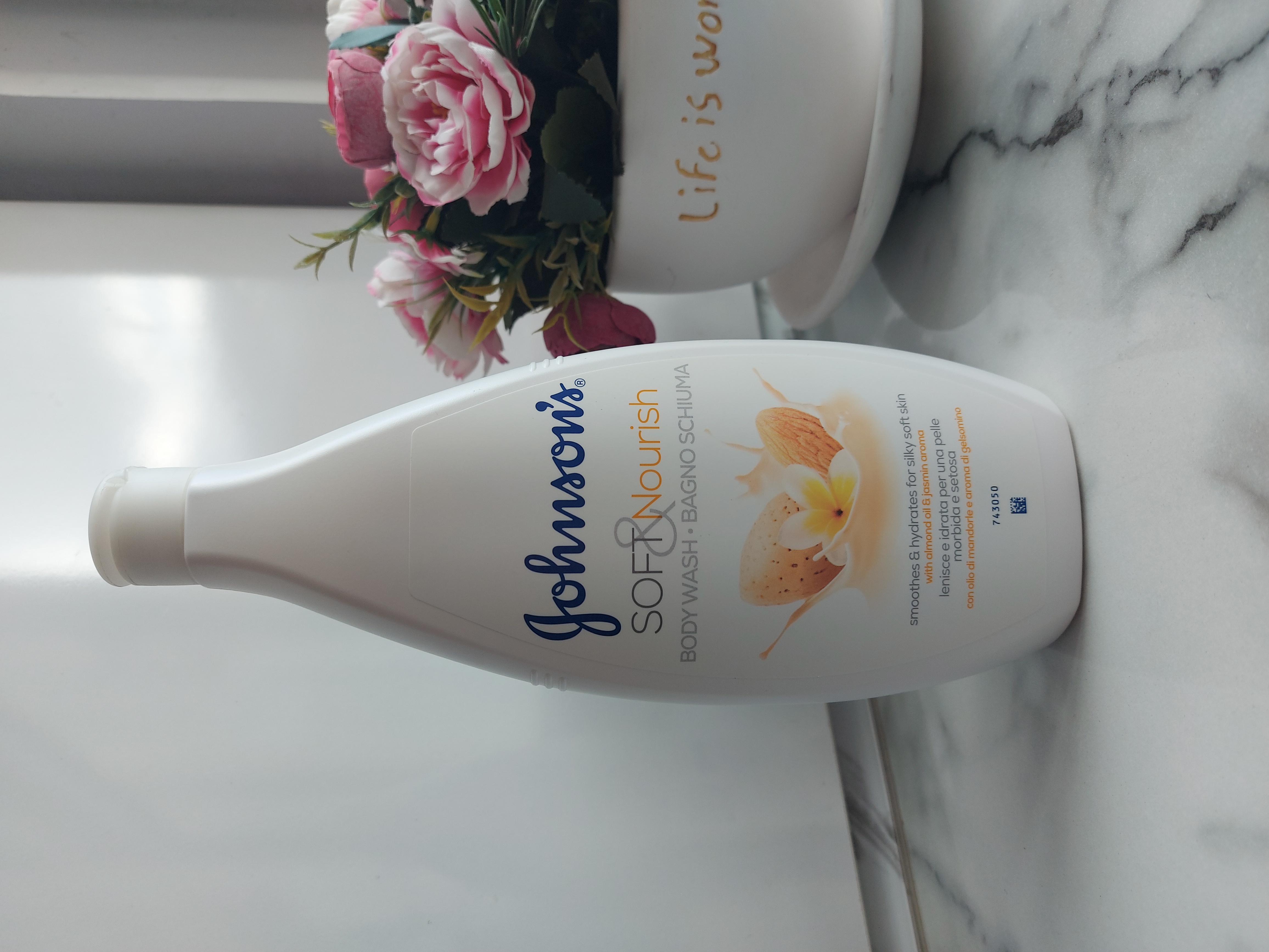 شامپو بدن 3in1 جانسون JOHNSONS حجم 750 میل