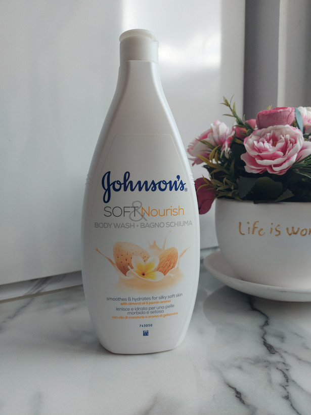 شامپو بدن 3in1 جانسون JOHNSONS حجم 750 میل